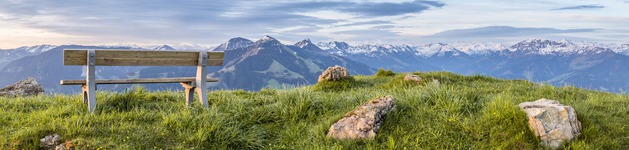 Sitzbank am Berg, Bildausschnitt bei Höhe 620 mm 